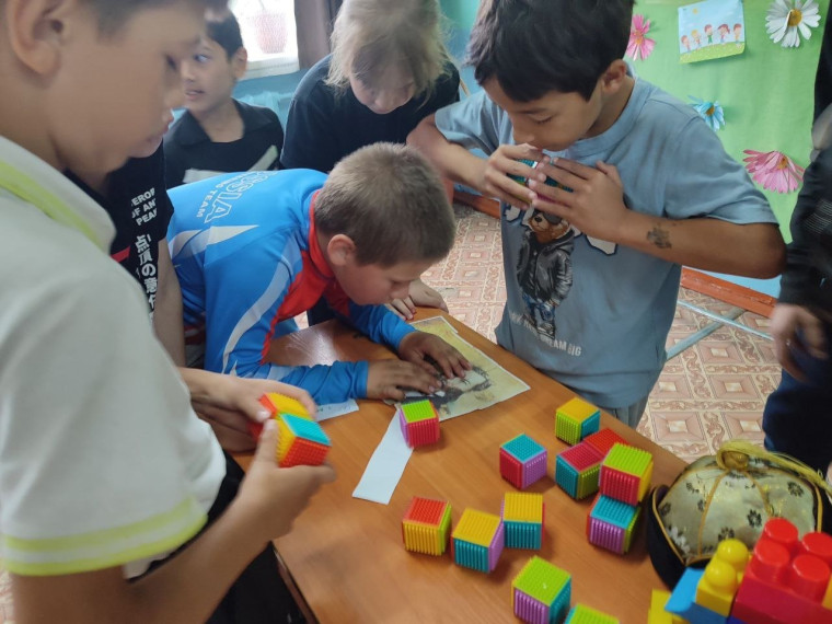 ДЕНЬ ВЕЛИКИХ ИЗОБРЕТЕНИЙ И ОТКРЫТИЙ.
